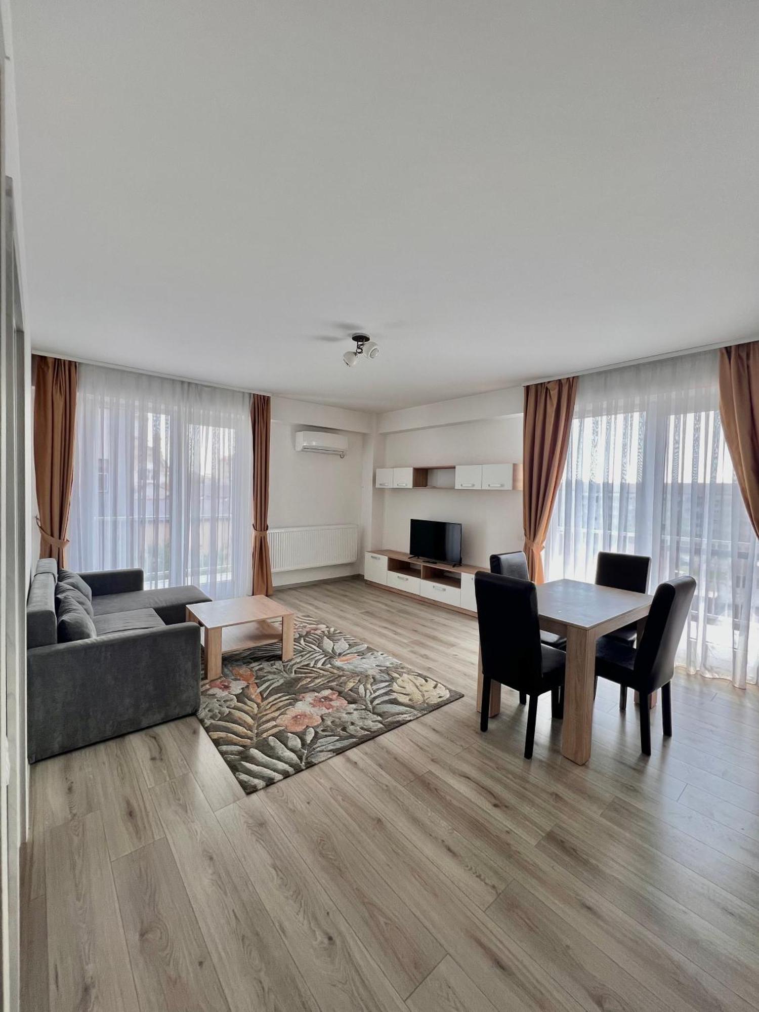 Apartament Madeira Leilighet Oradea Eksteriør bilde